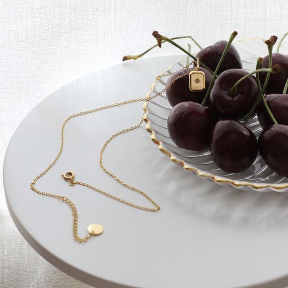 NEW 18K Gold Plated Square Diamond Star Necklace - Picture 3 of 4